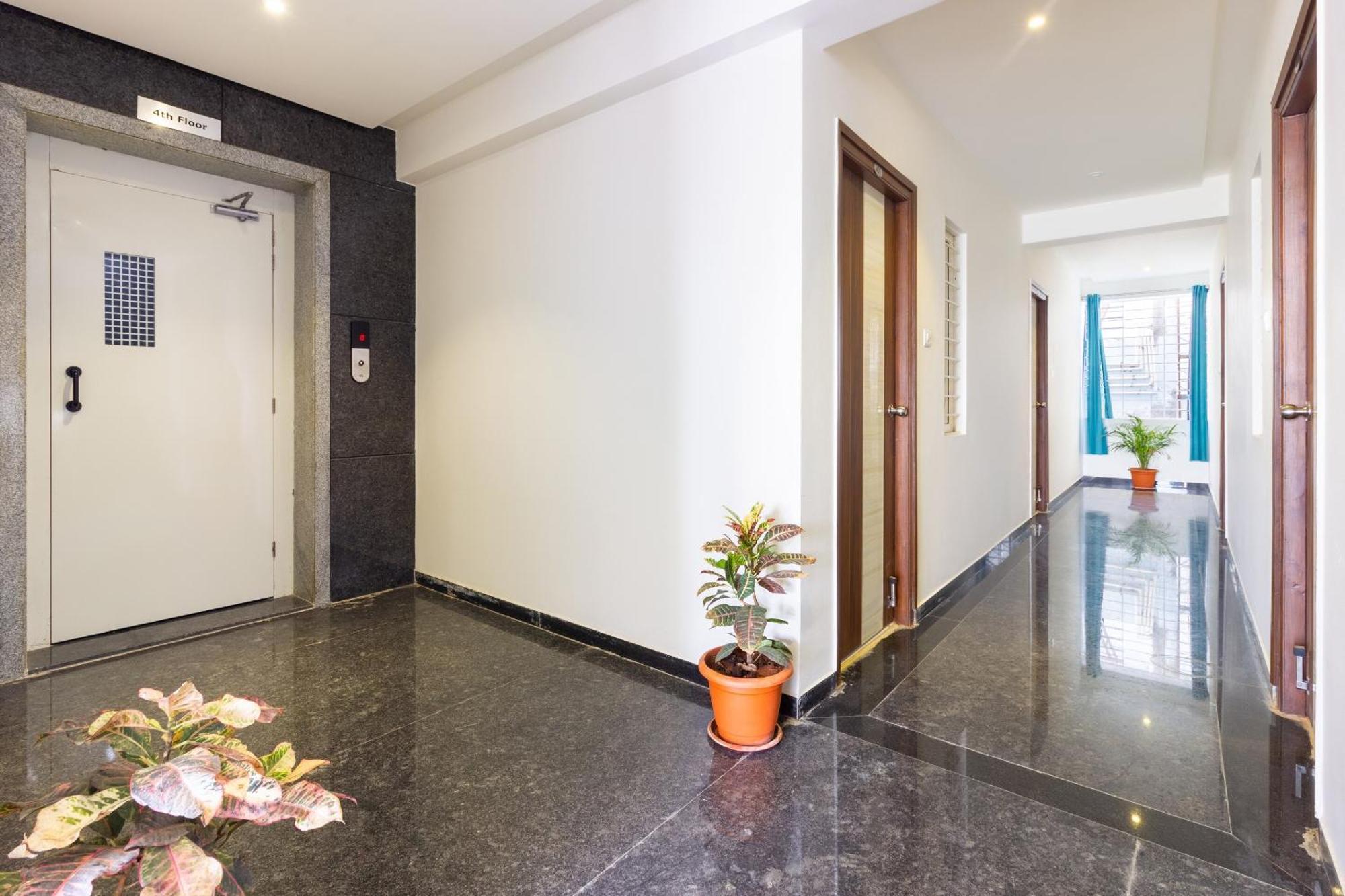 היידראבד Super Hotel O Qualia Inn Kondapur Near Botanical Garden מראה חיצוני תמונה
